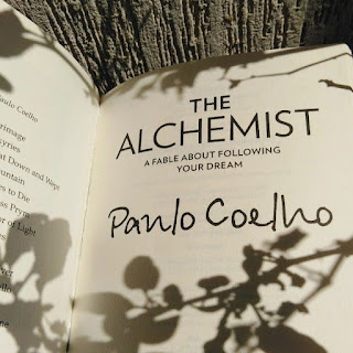 The Alchemist karya Paulo Coelho | Review Buku 2